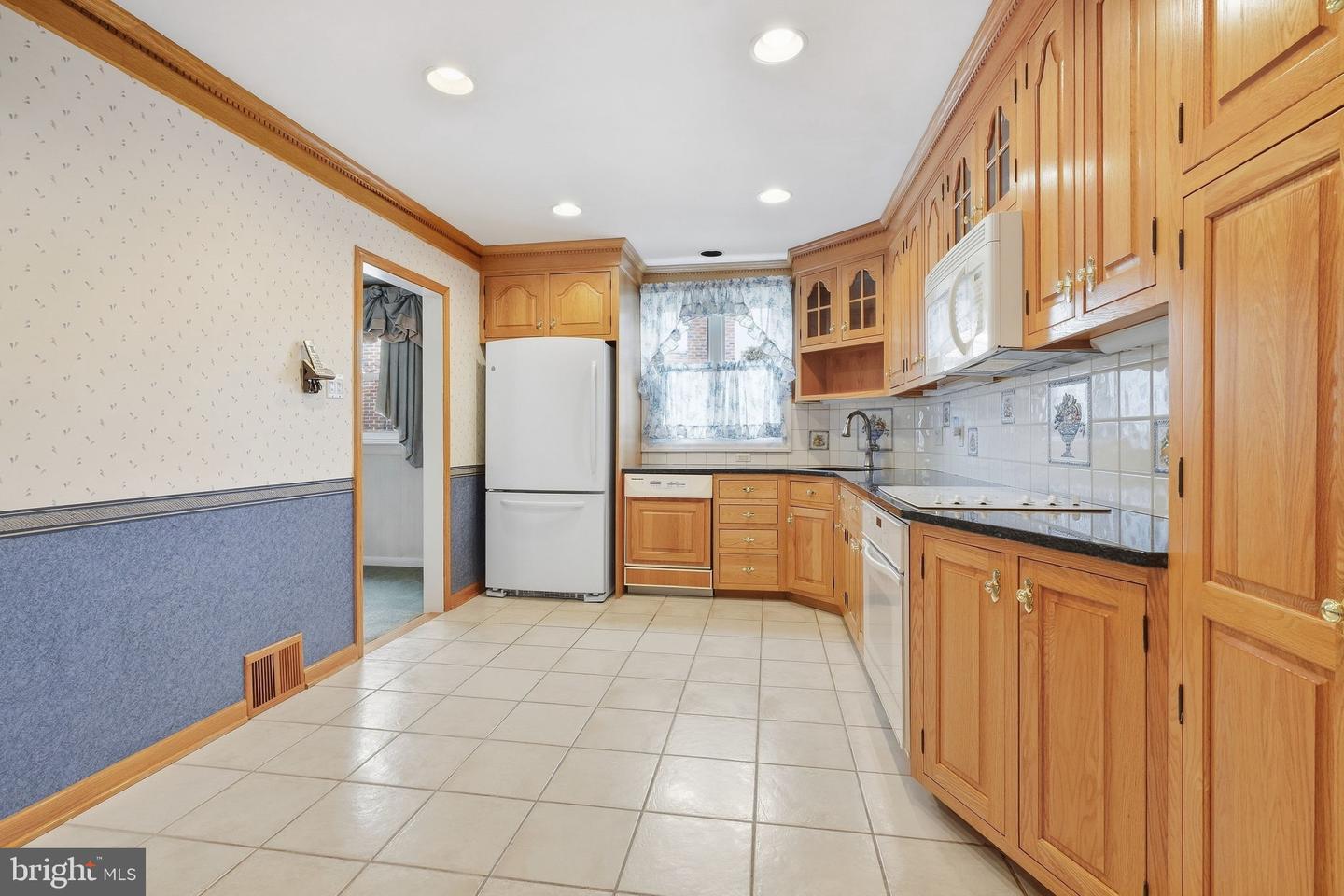 726 Ripley Pl Property Photo 11