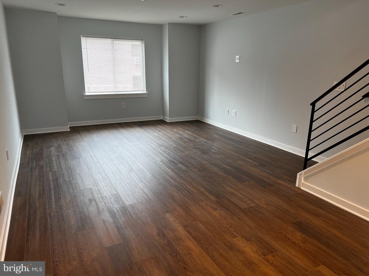 2543 Manton St #b Property Photo 6