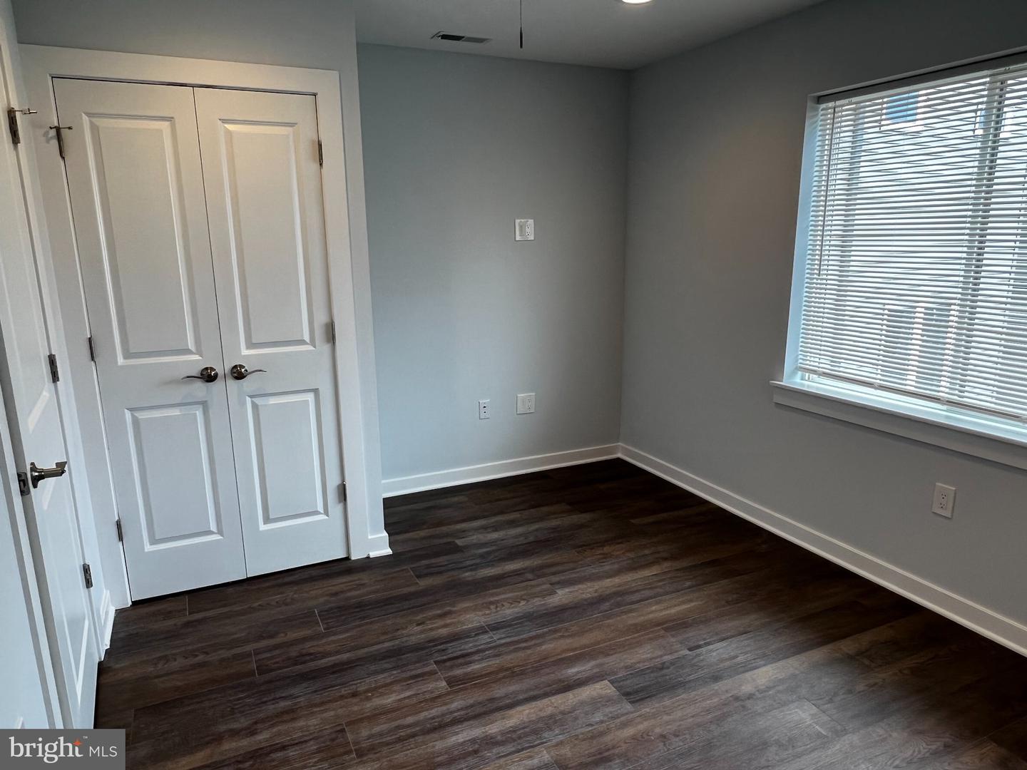 2543 Manton St #b Property Photo 12