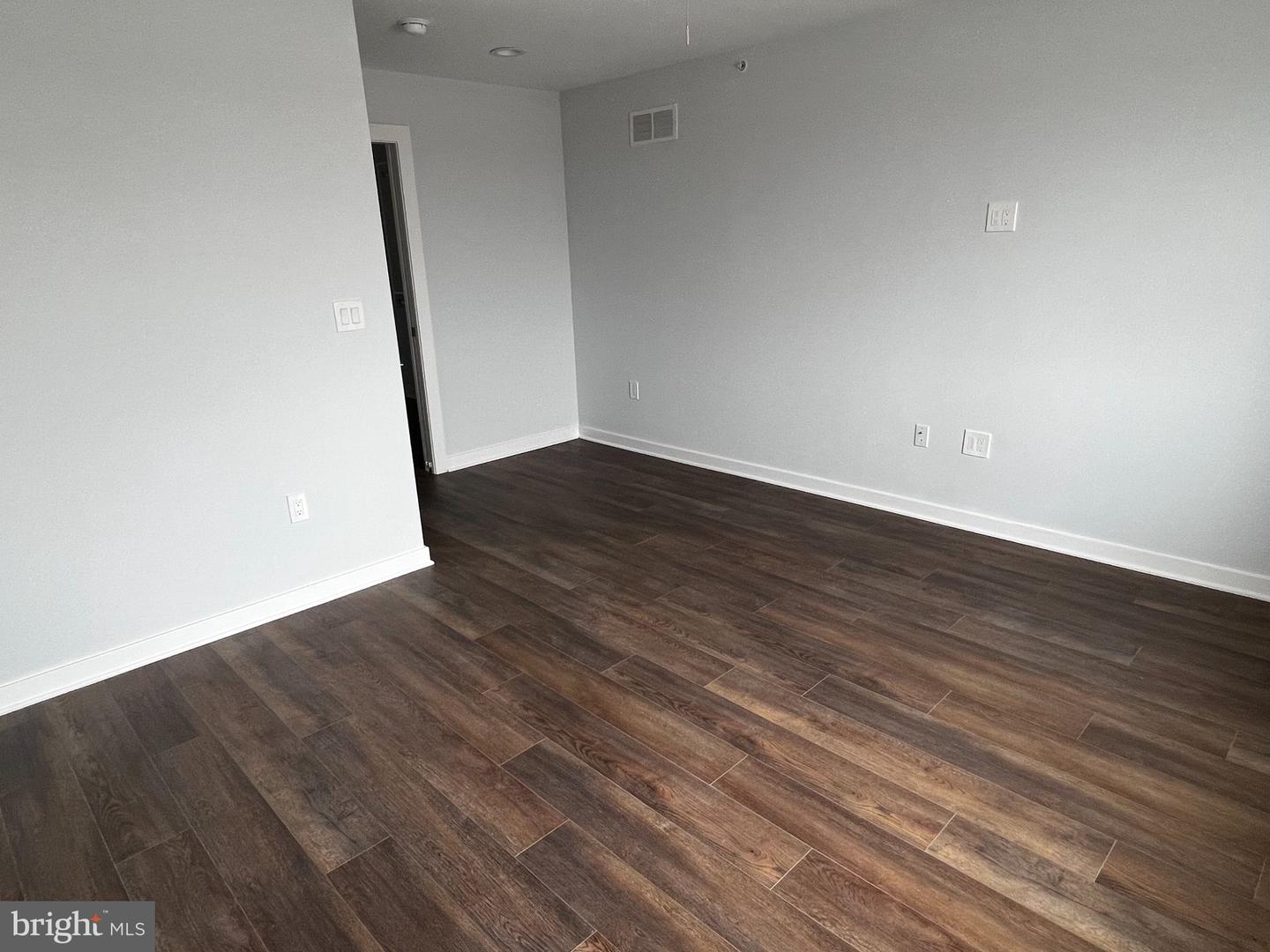 2543 Manton St #b Property Photo 21