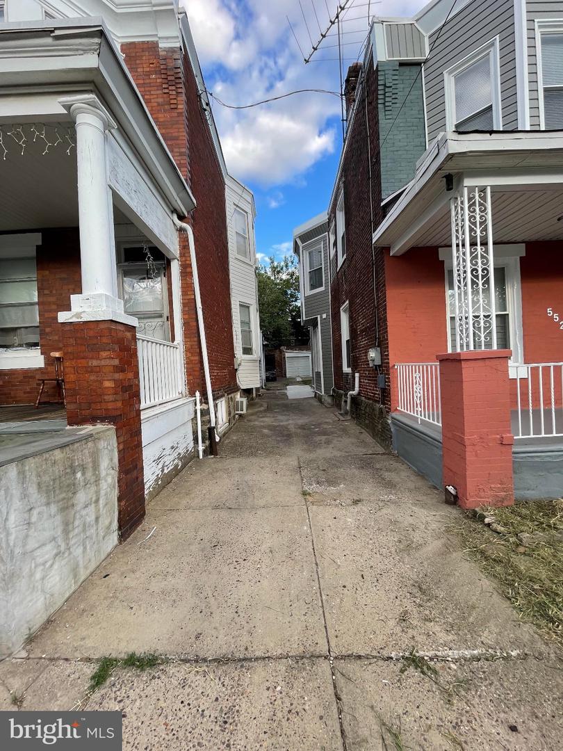 5529 N Fairhill St N Property Photo 13