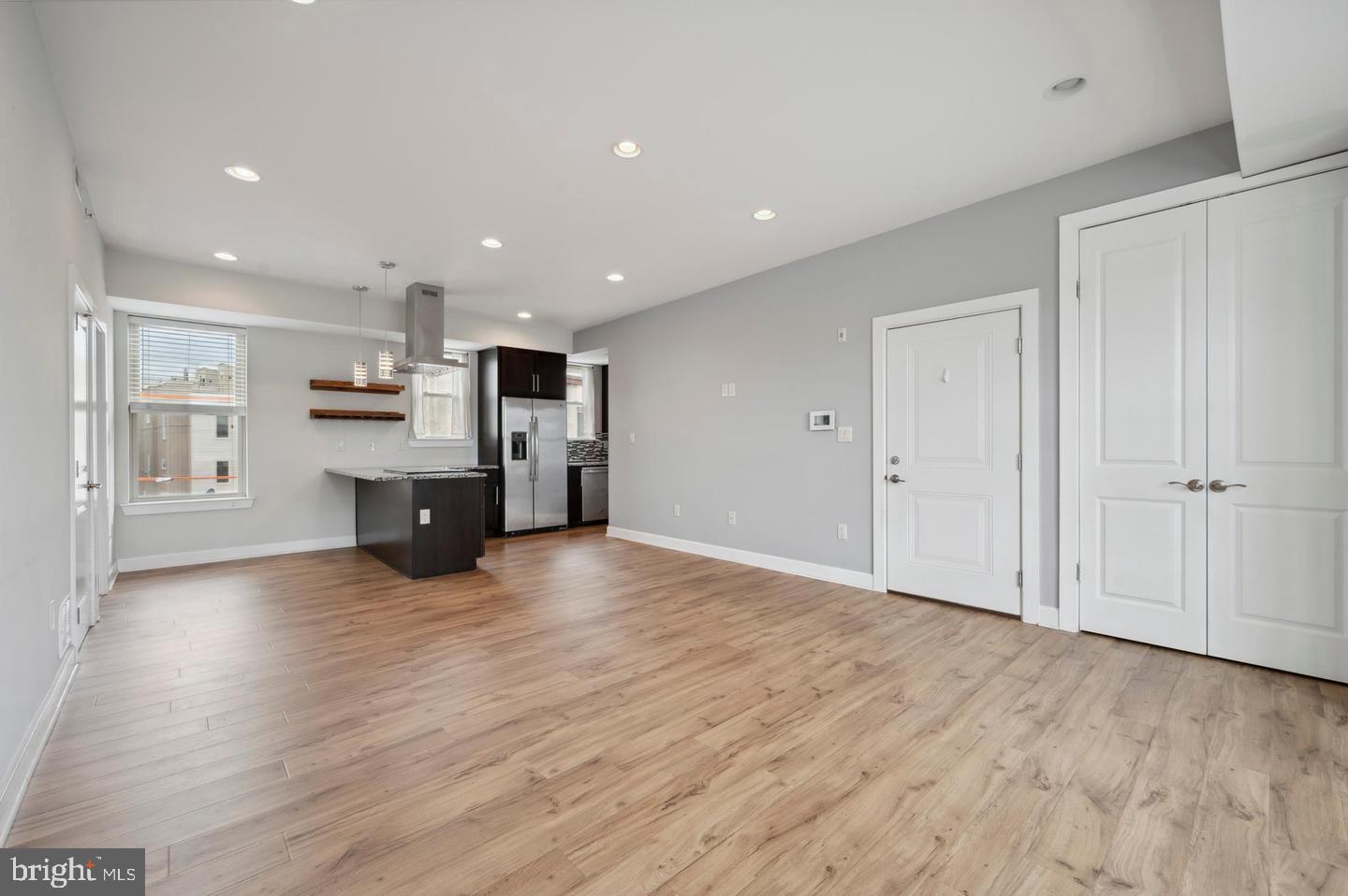 714-24 N Chadwick St #6 Property Photo 7