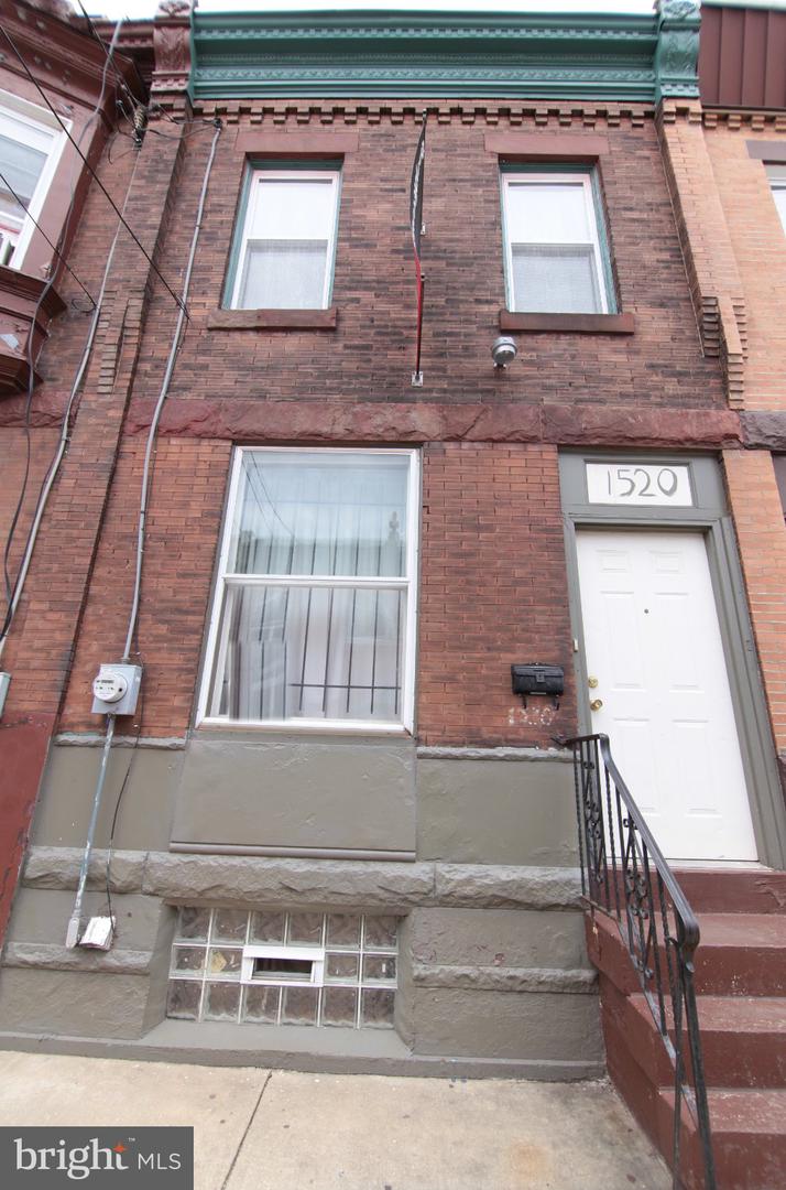 1520 Page St Property Photo 1
