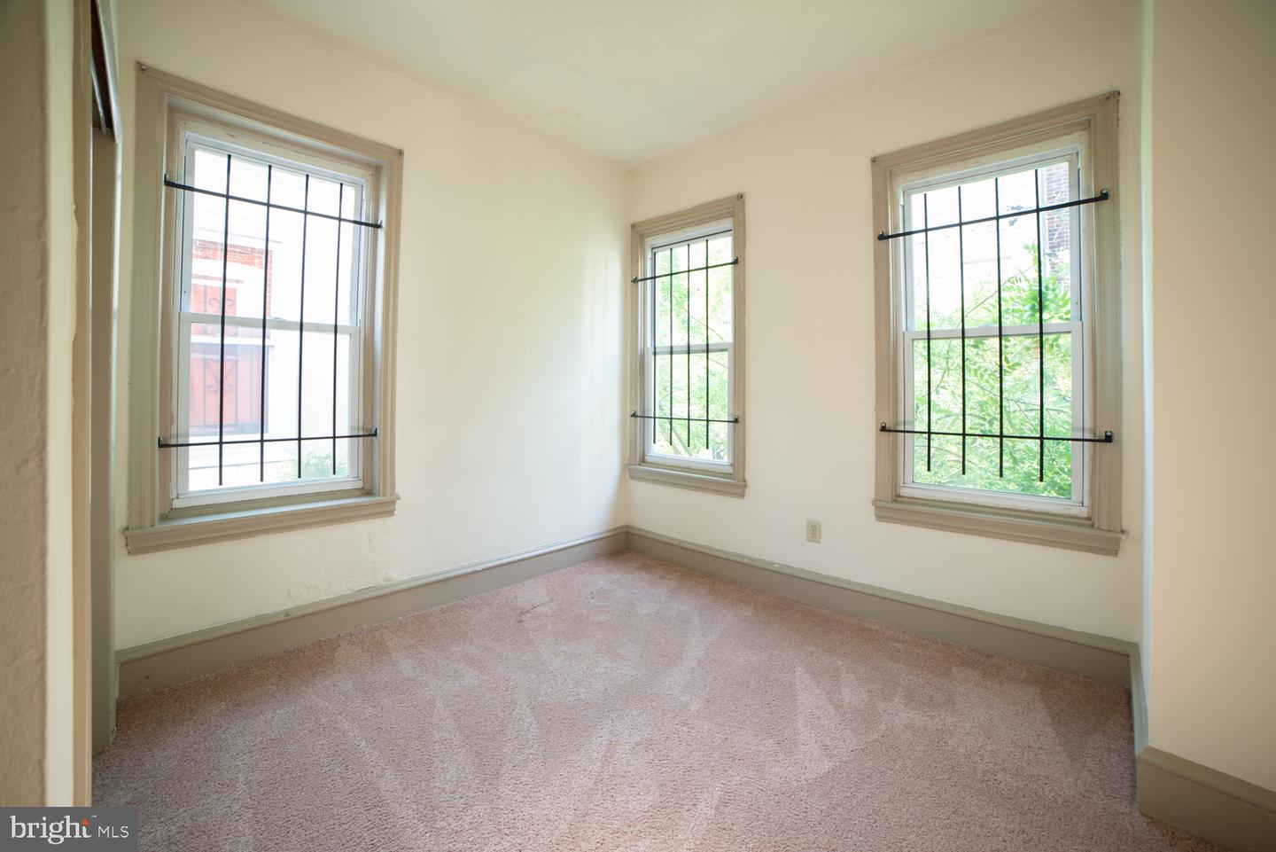 1520 Page St Property Photo 8