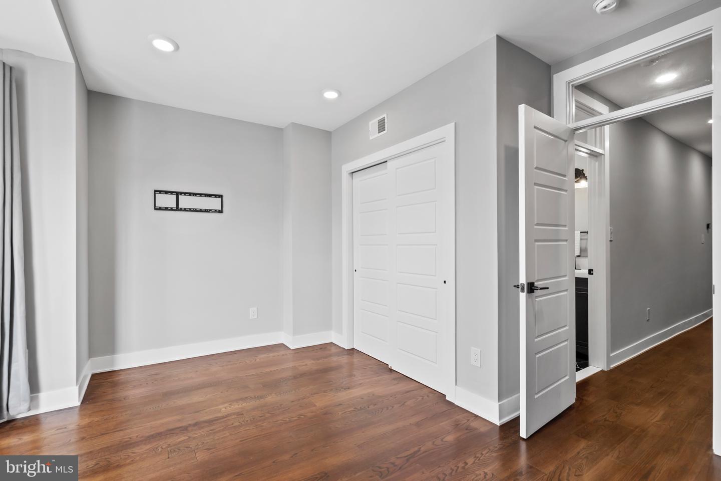 4237 Pechin St Property Photo 31