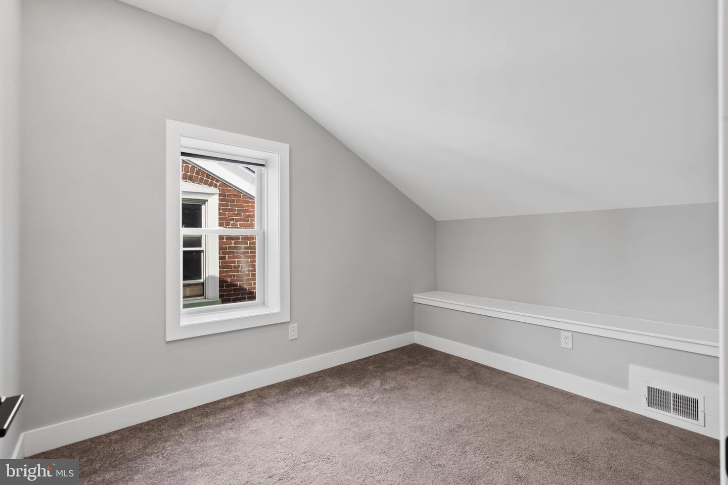 4237 Pechin St Property Photo 32