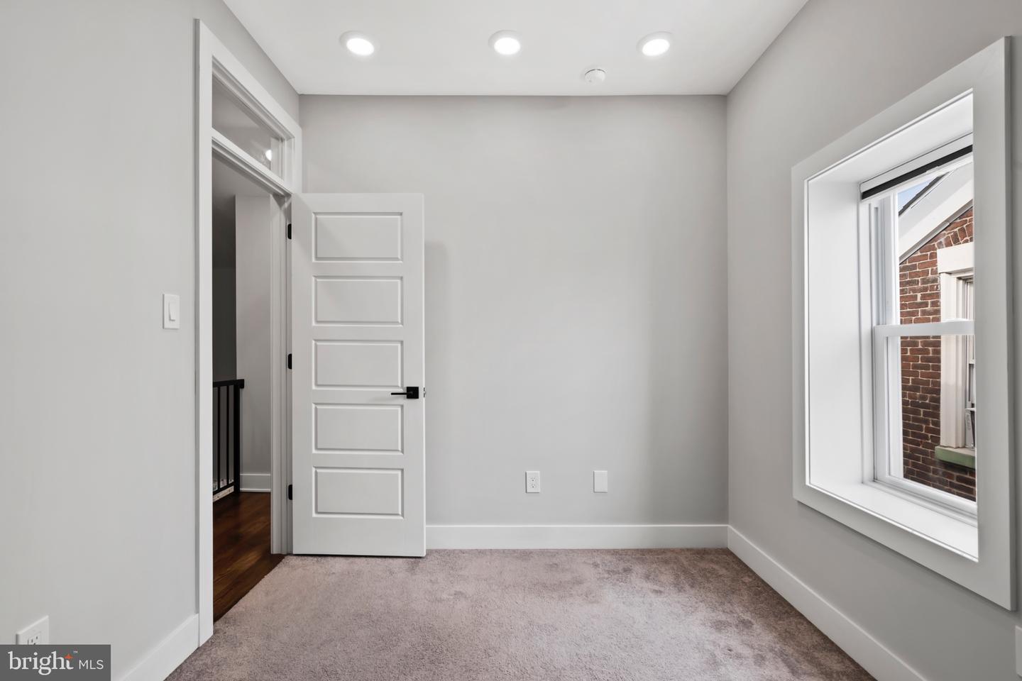 4237 Pechin St Property Photo 33