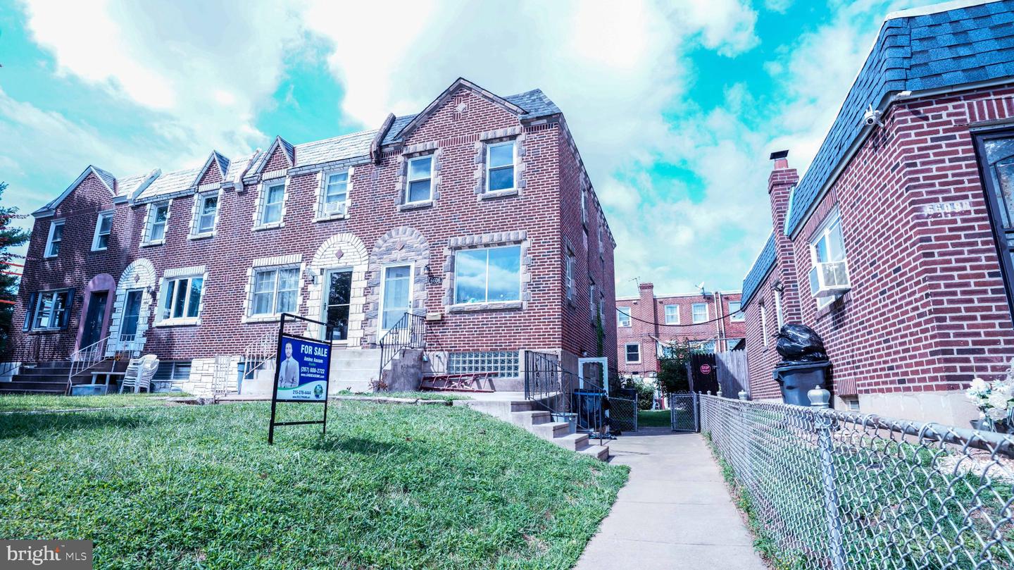 6606 Jackson St Property Photo 1