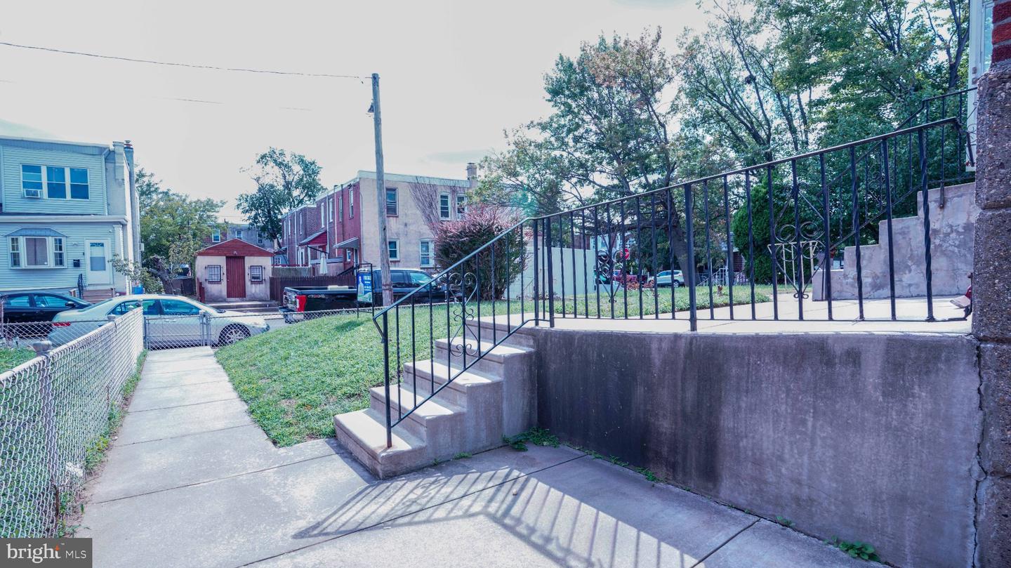 6606 Jackson St Property Photo 2