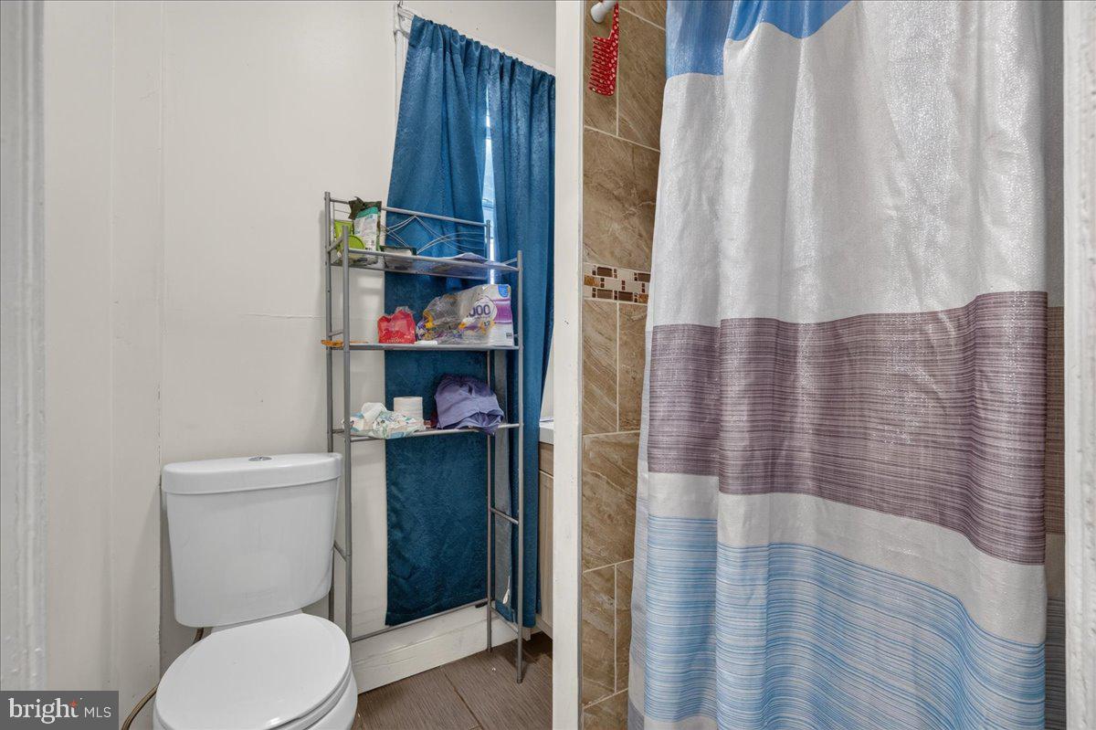 3104 Emerald St Property Photo 12