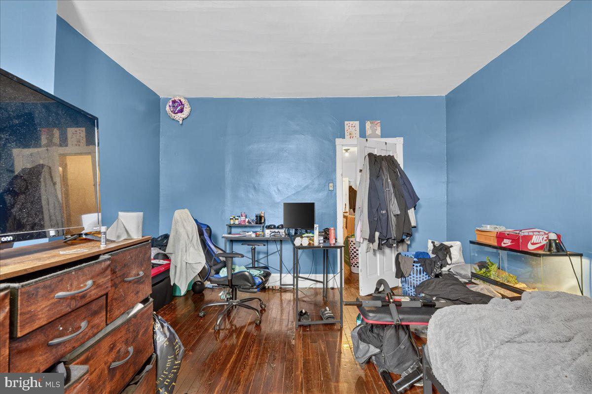 3104 Emerald St Property Photo 16