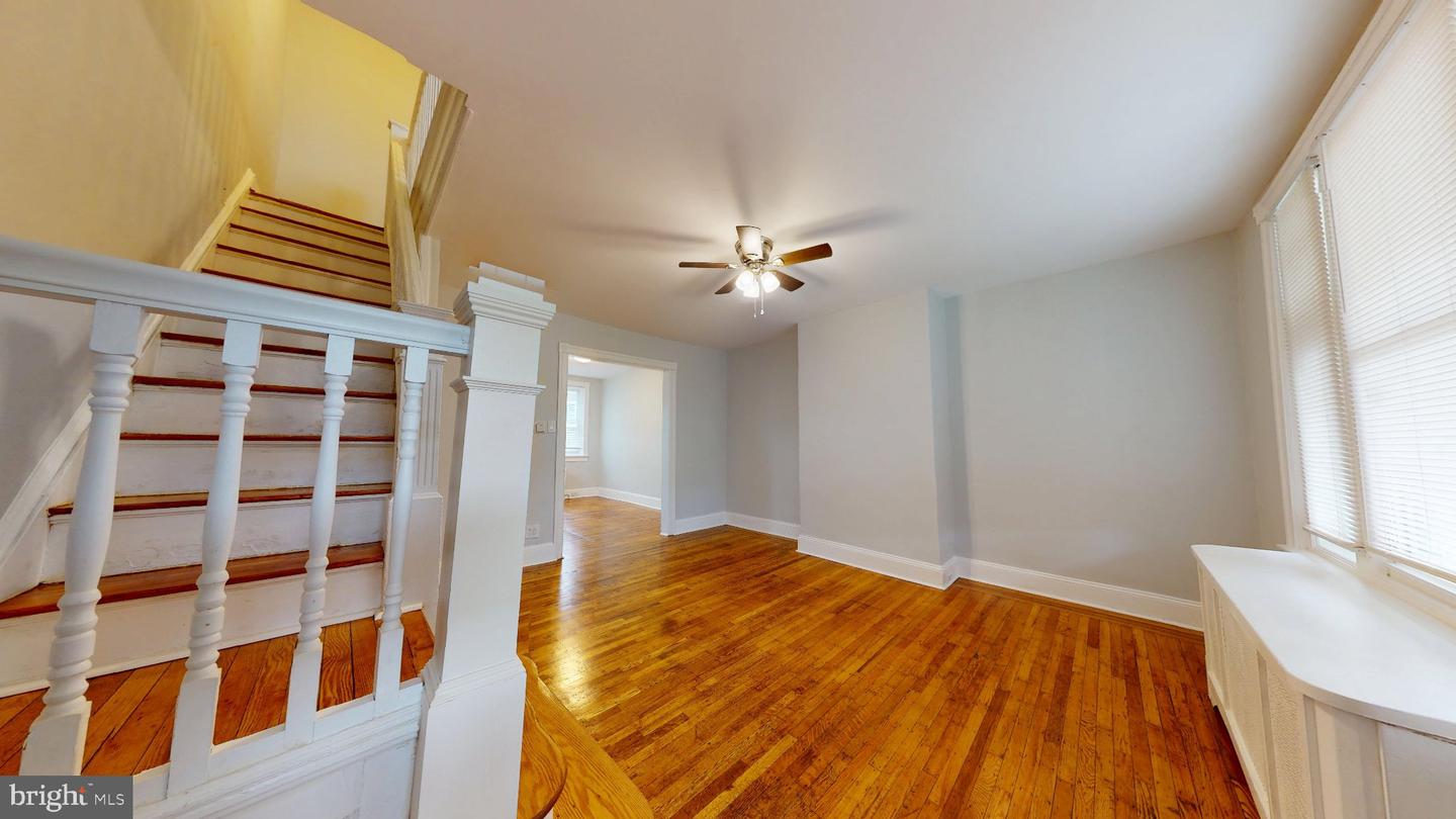 5716 N Lambert St Property Photo 3