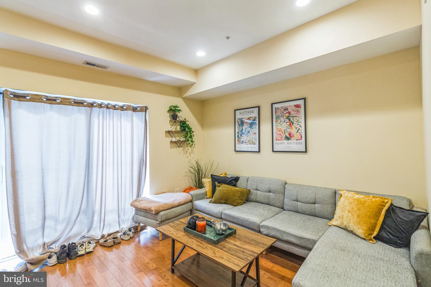 1614 CAMBRIDGE ST #UNIT 2 Property Photo 1