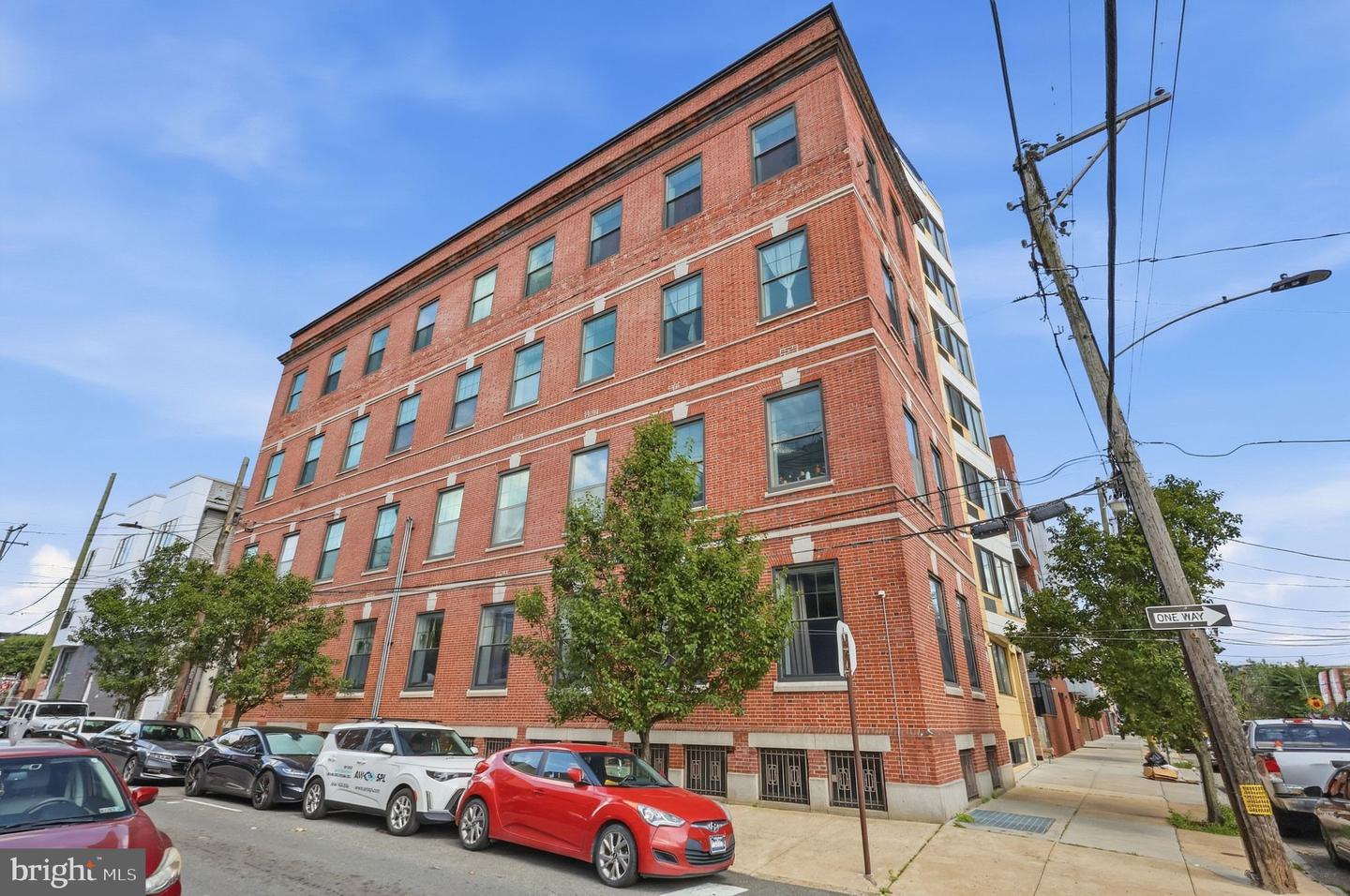 1637-39 Poplar St #5f Property Photo 2
