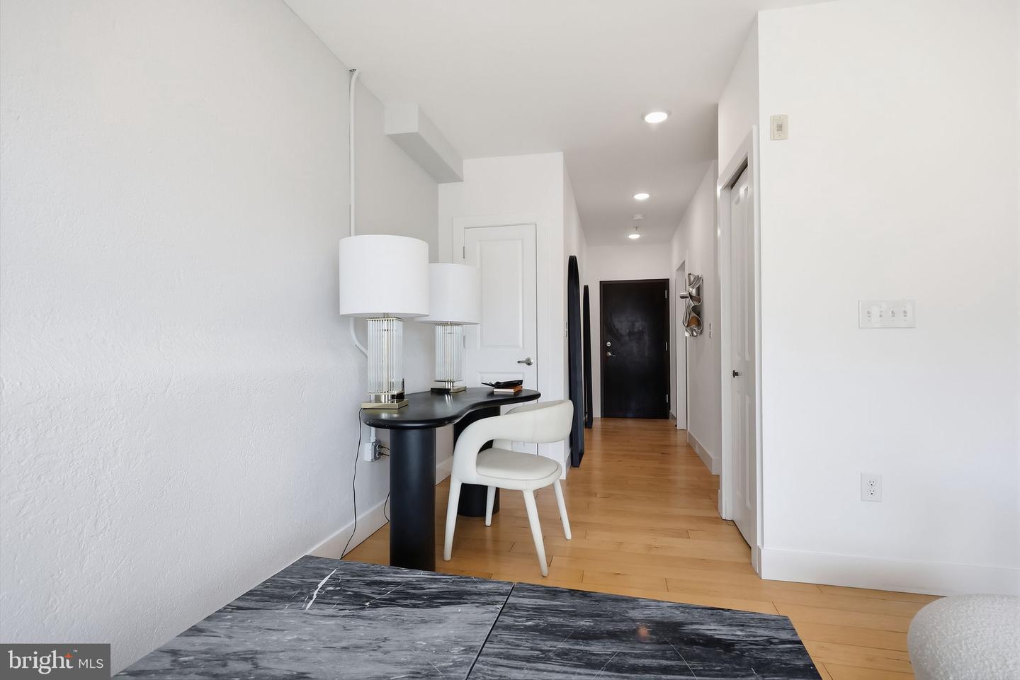 1637-39 Poplar St #5f Property Photo 14