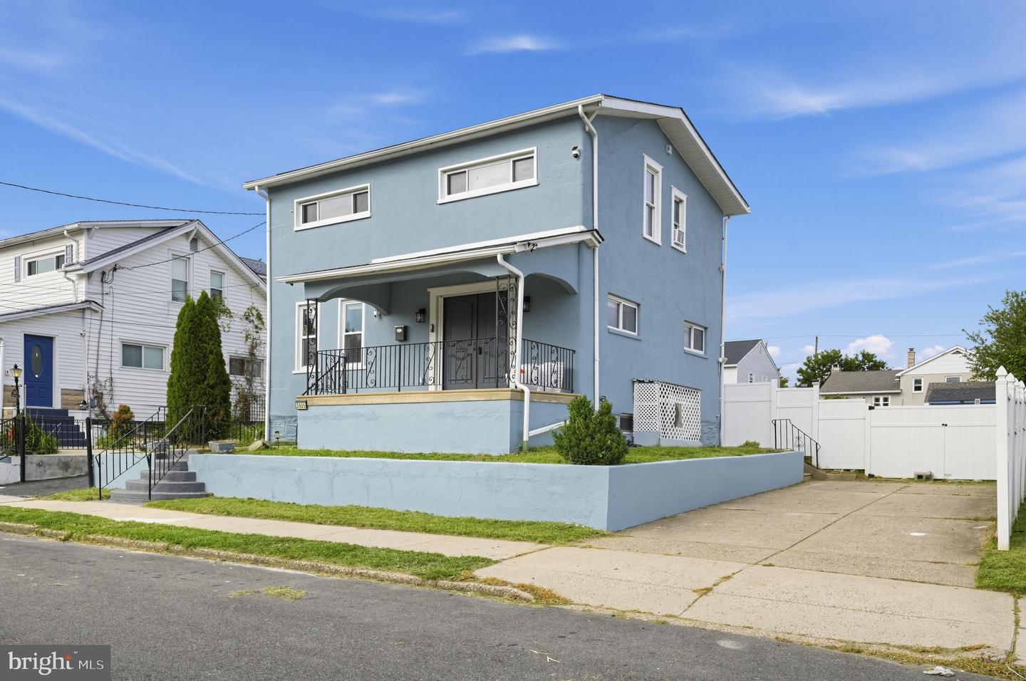 3605 Glenn St Property Photo 1