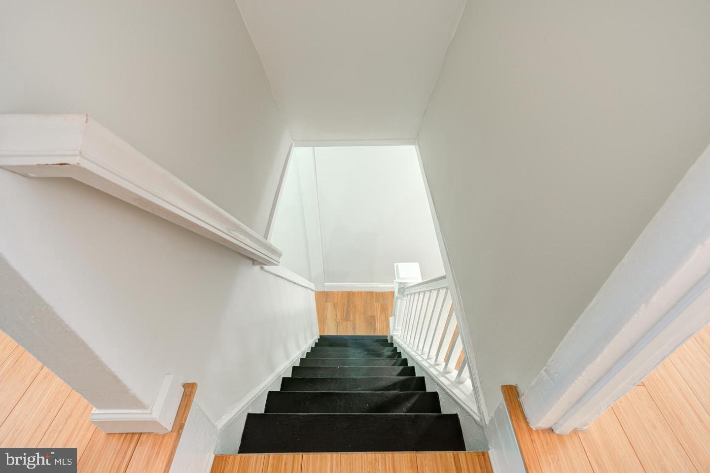 2606 E Madison St Property Photo 11