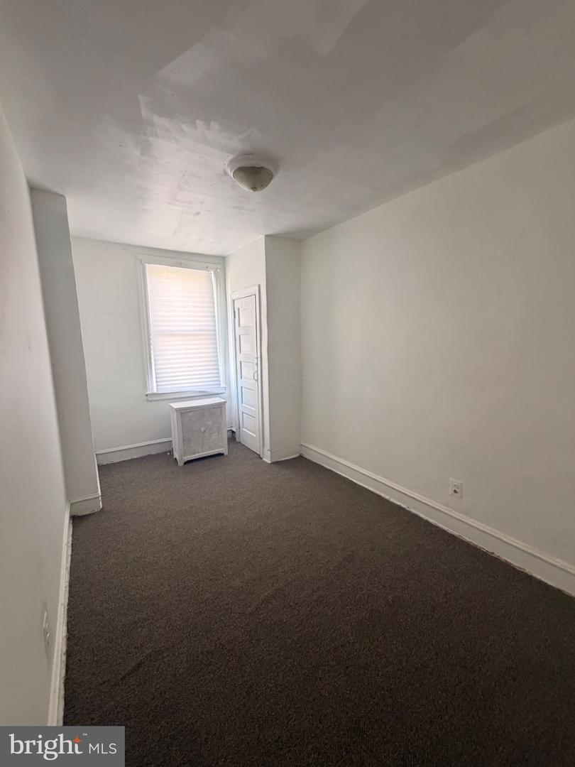 5721 Stewart St Property Photo 7