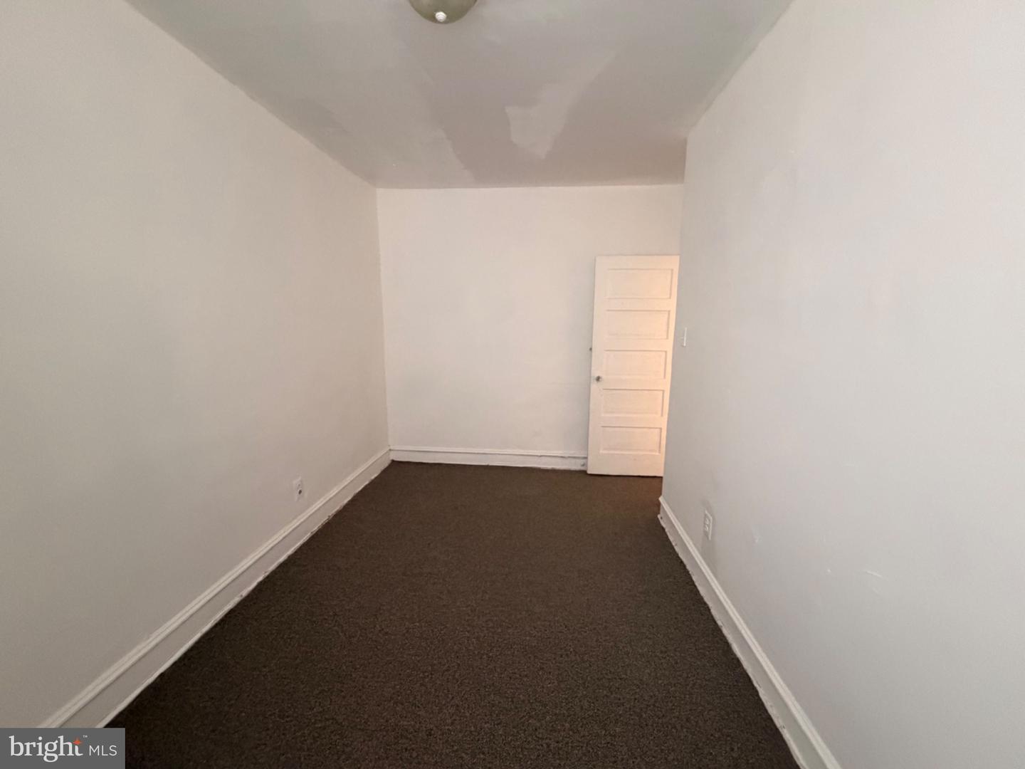 5721 Stewart St Property Photo 8