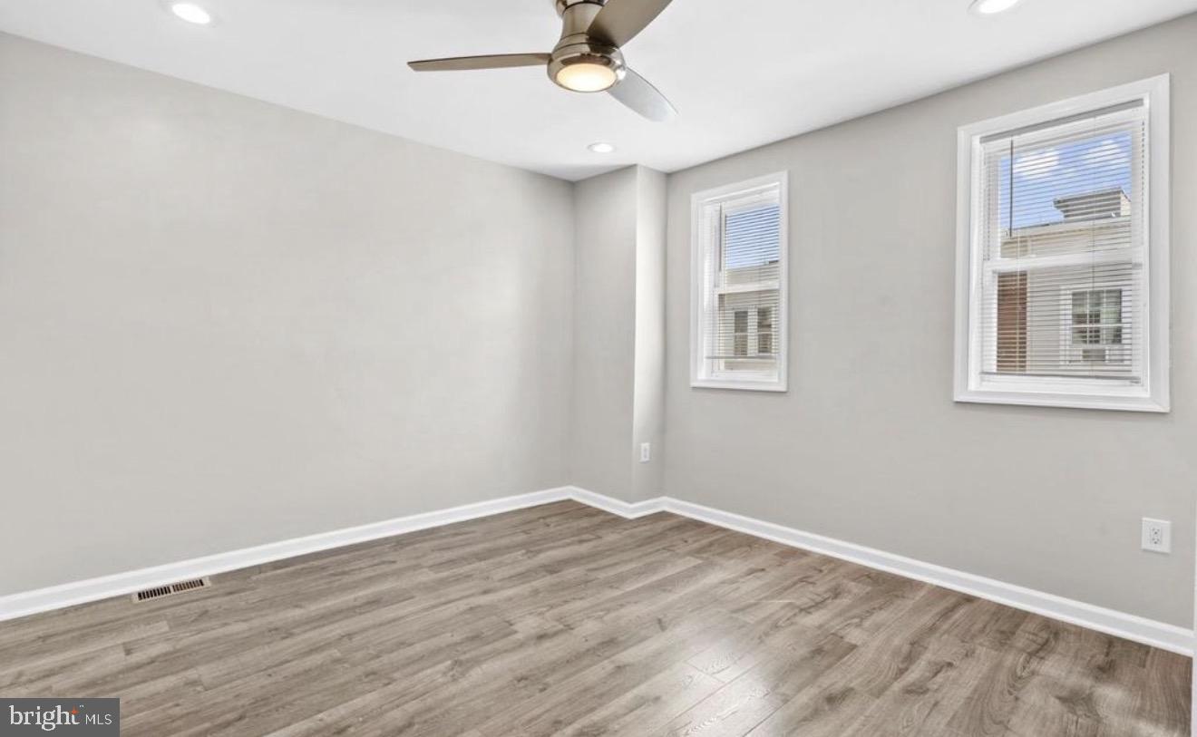 1452 S Etting St Property Photo 12