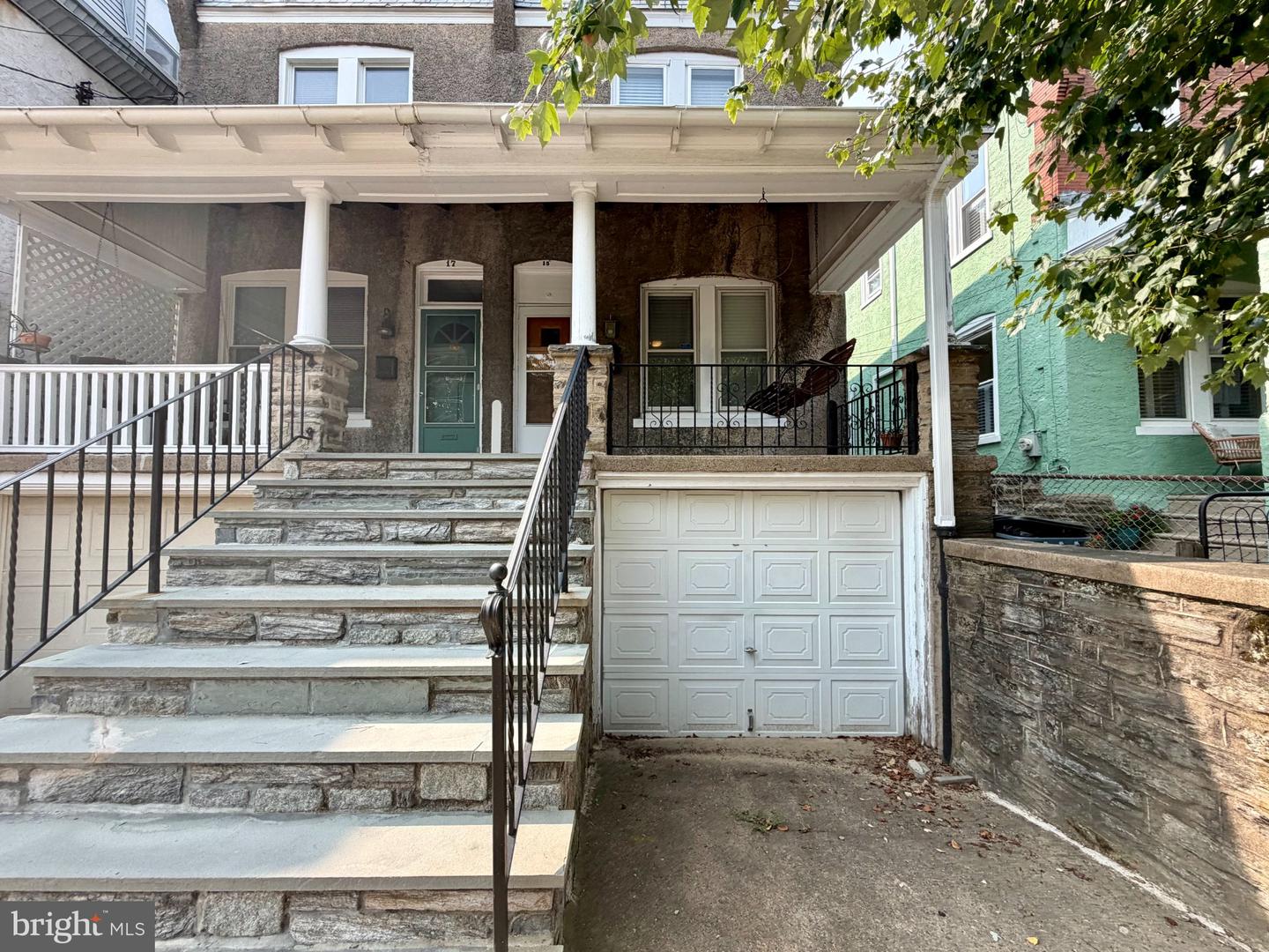 15 W ABINGTON AVE Property Photo 1