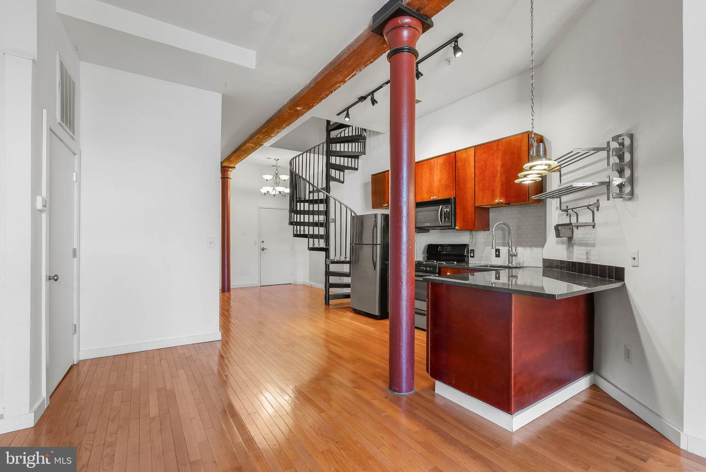828 N Hancock St #3c Property Photo 6