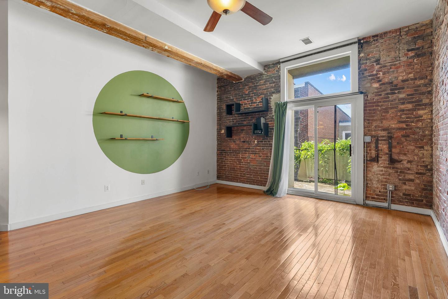 828 N Hancock St #3c Property Photo 8