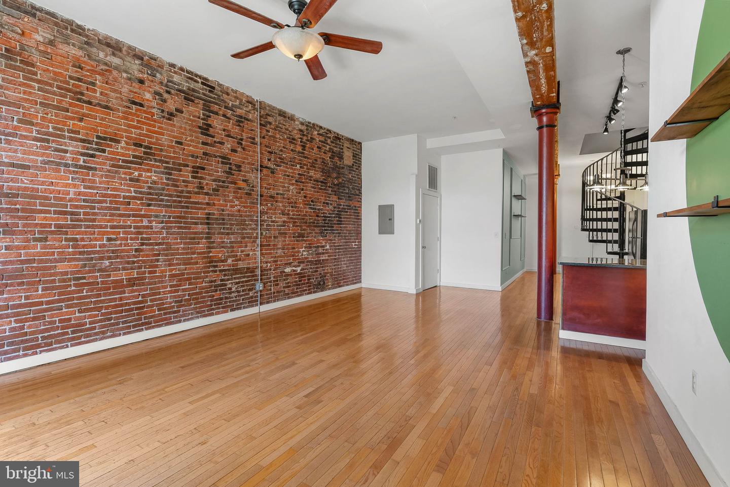 828 N Hancock St #3c Property Photo 10