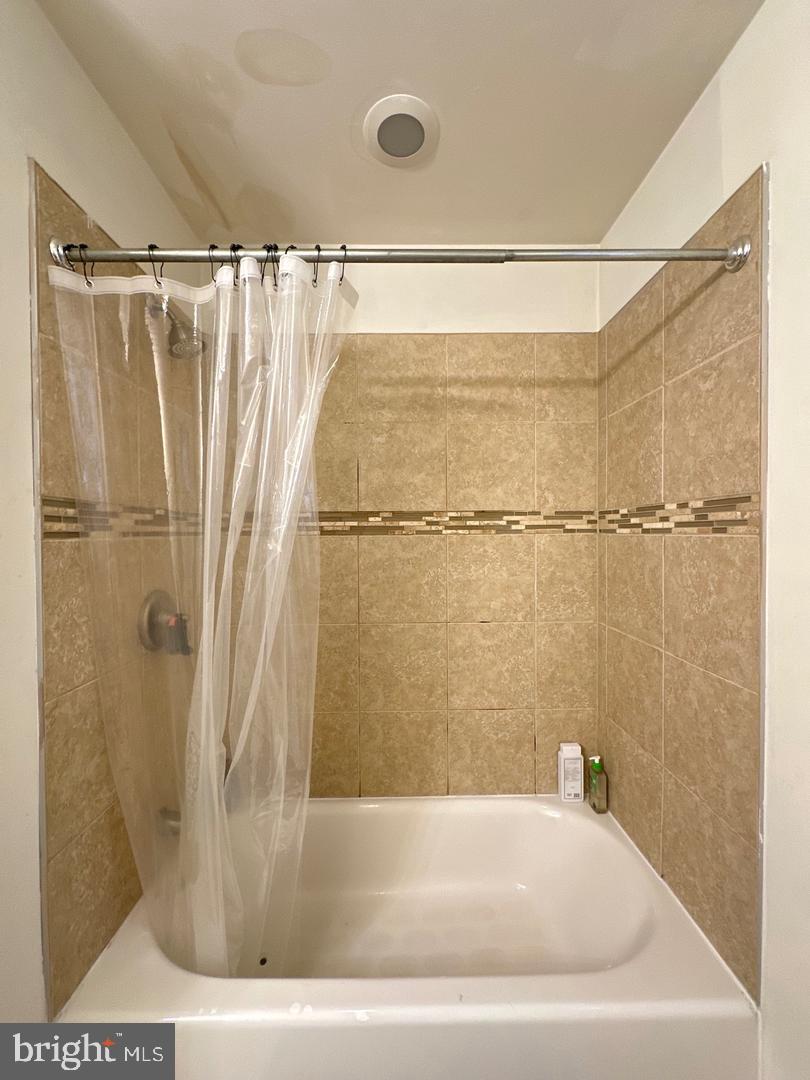 1815 N 18th St #2 Property Photo 10