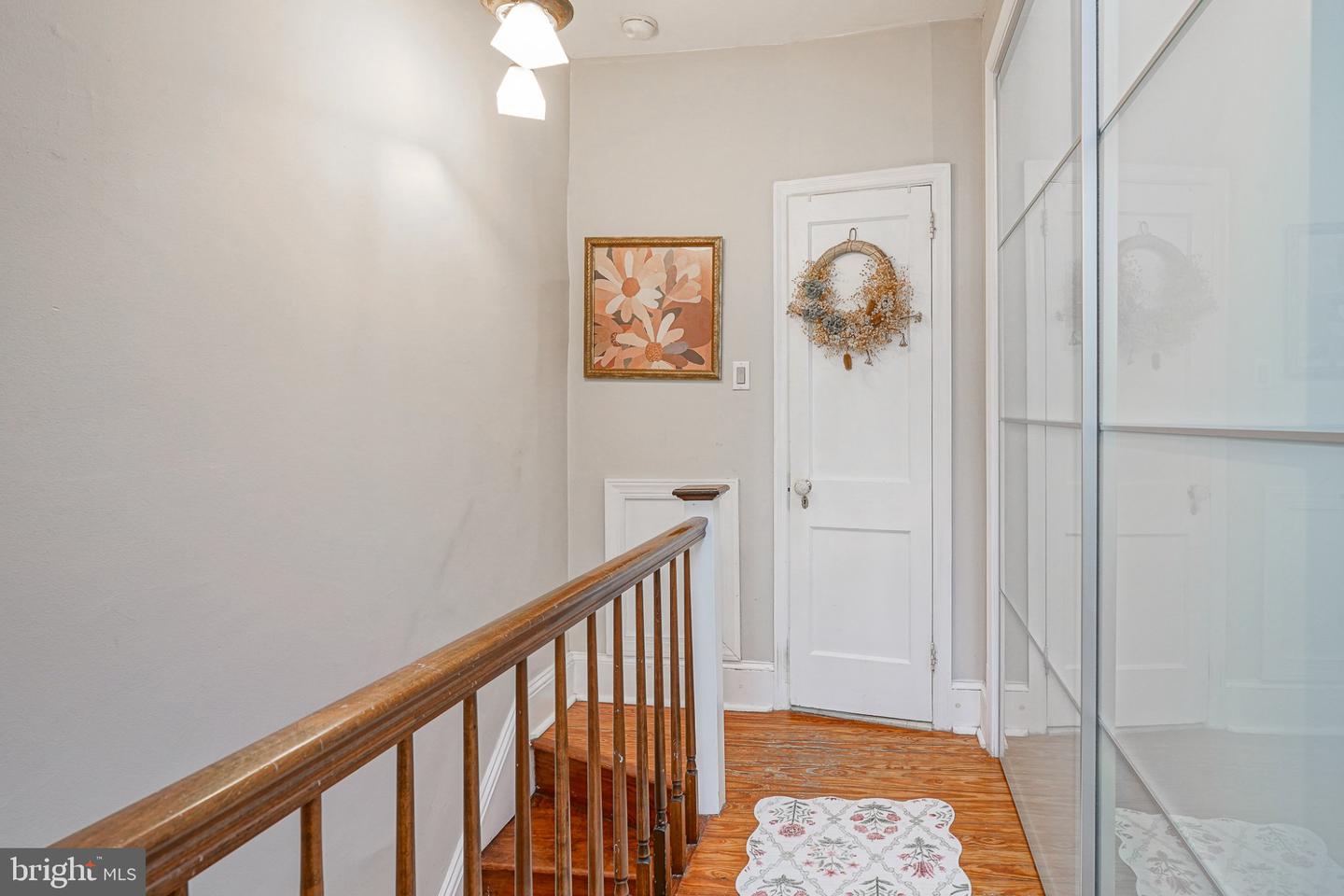 2220 Manning St Property Photo 18