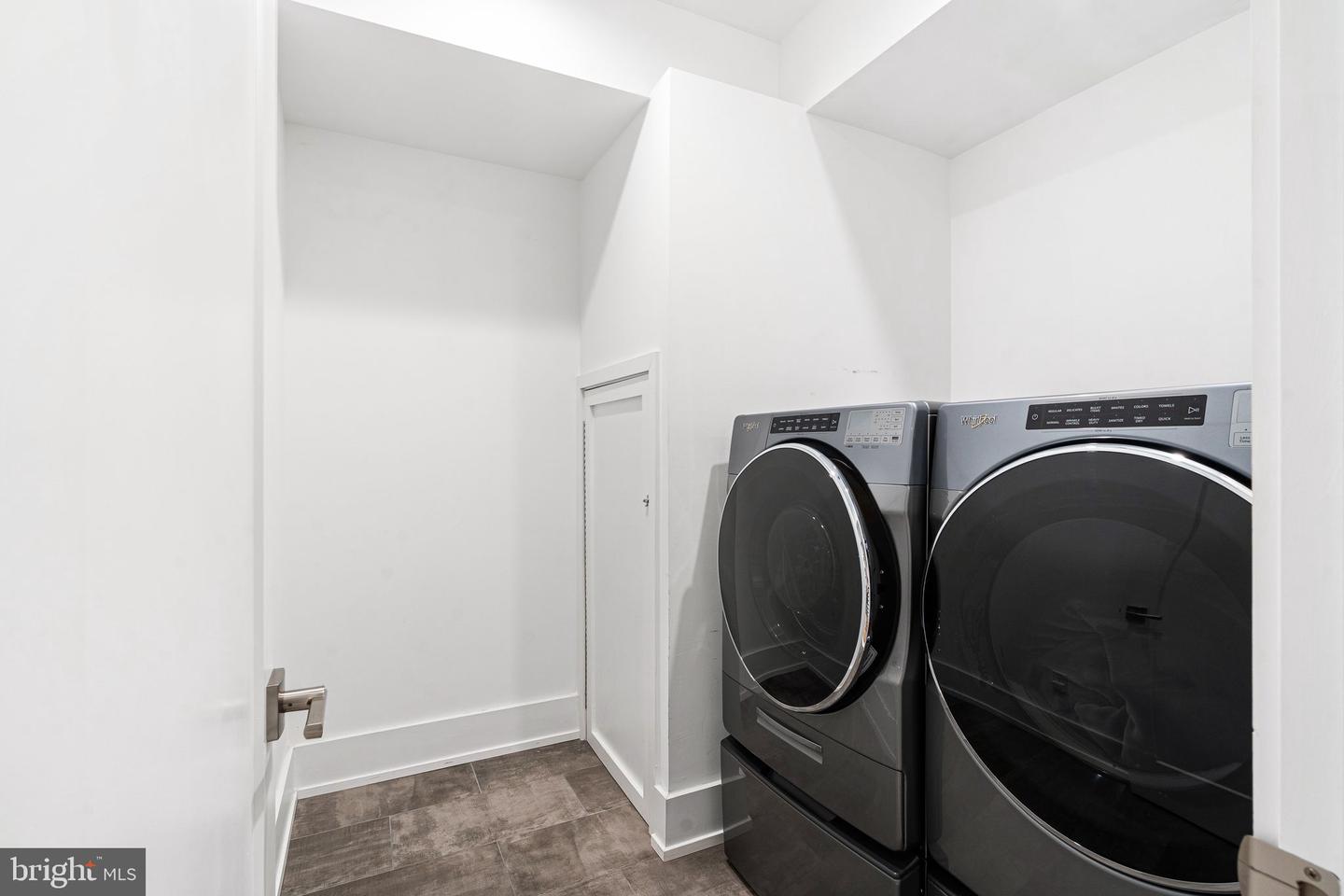1305 N 27th St #5 Property Photo 11