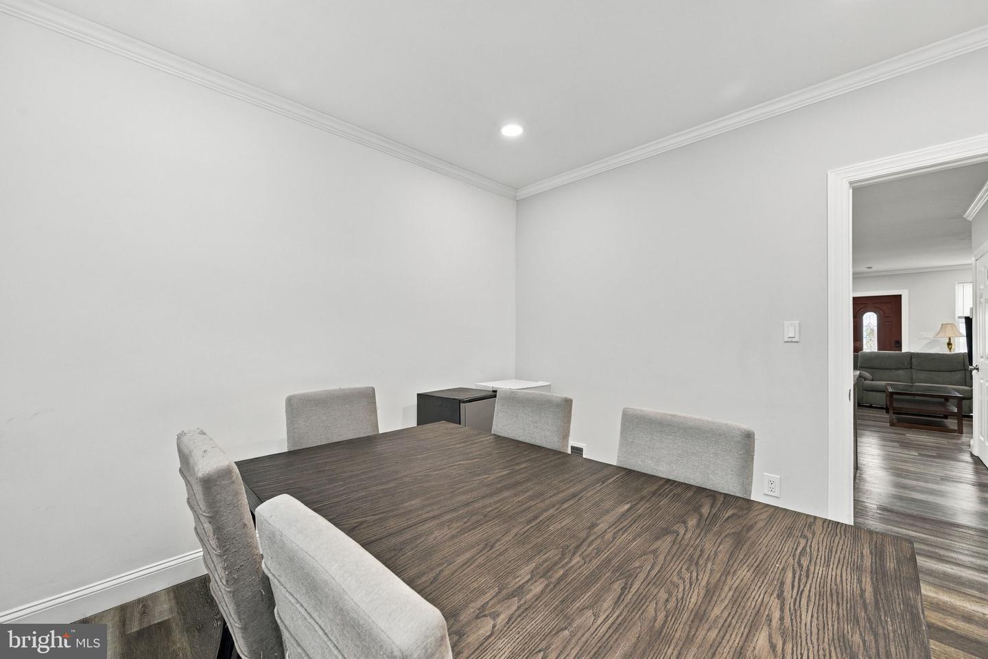 6647 N Bouvier St Property Photo 15