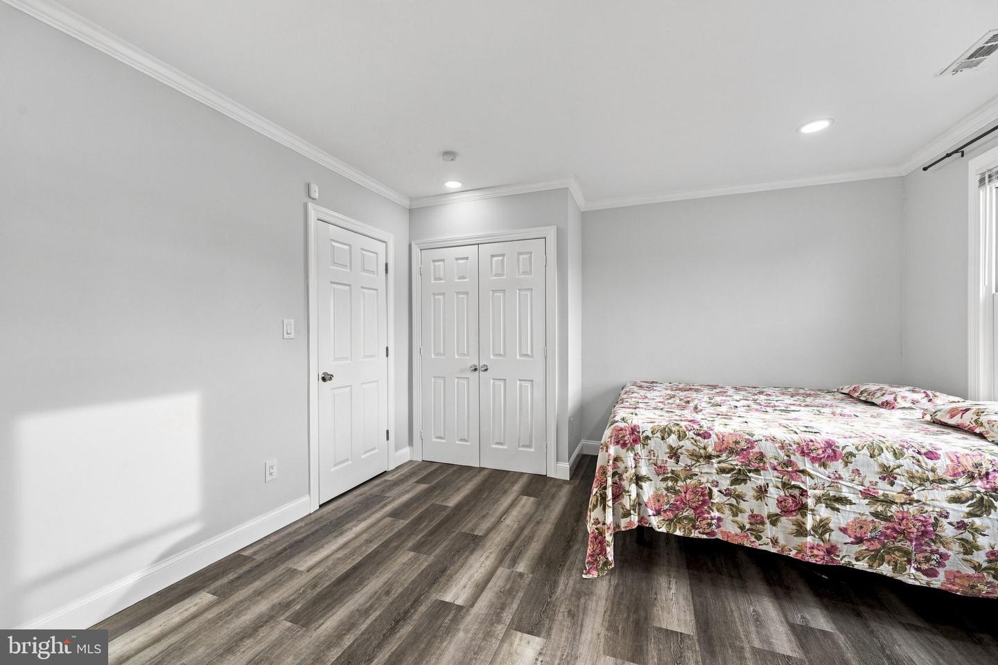 6647 N Bouvier St Property Photo 27