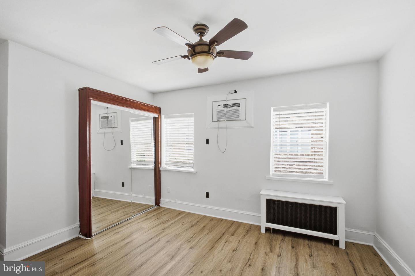 1802 Tree St Property Photo 7