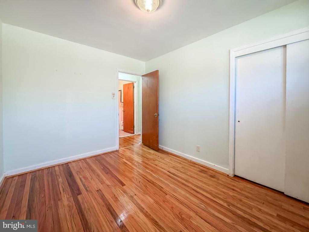 9601 Dedaker St Property Photo 23
