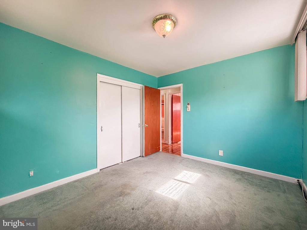 9601 Dedaker St Property Photo 25