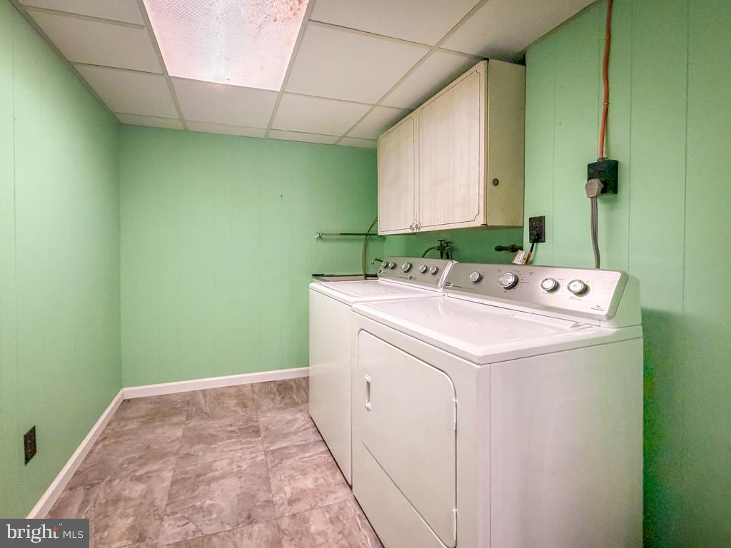 9601 Dedaker St Property Photo 35