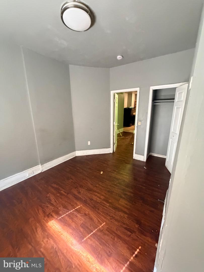 940 N Saint Bernard St Property Photo 6