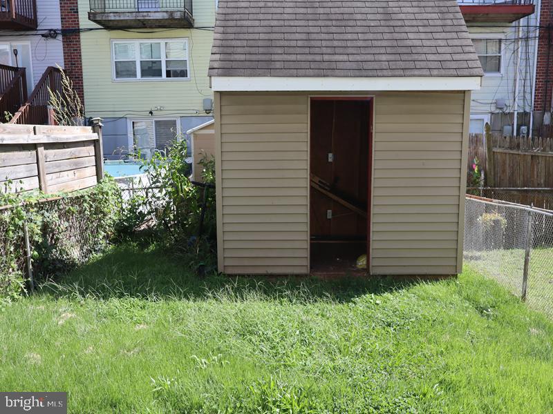 3619 Essex Ln Property Photo 4