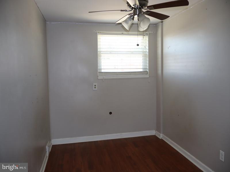 3619 Essex Ln Property Photo 13