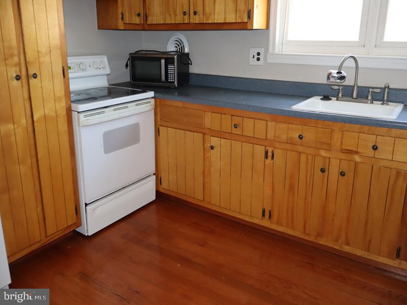 3619 Essex Ln Property Photo 19