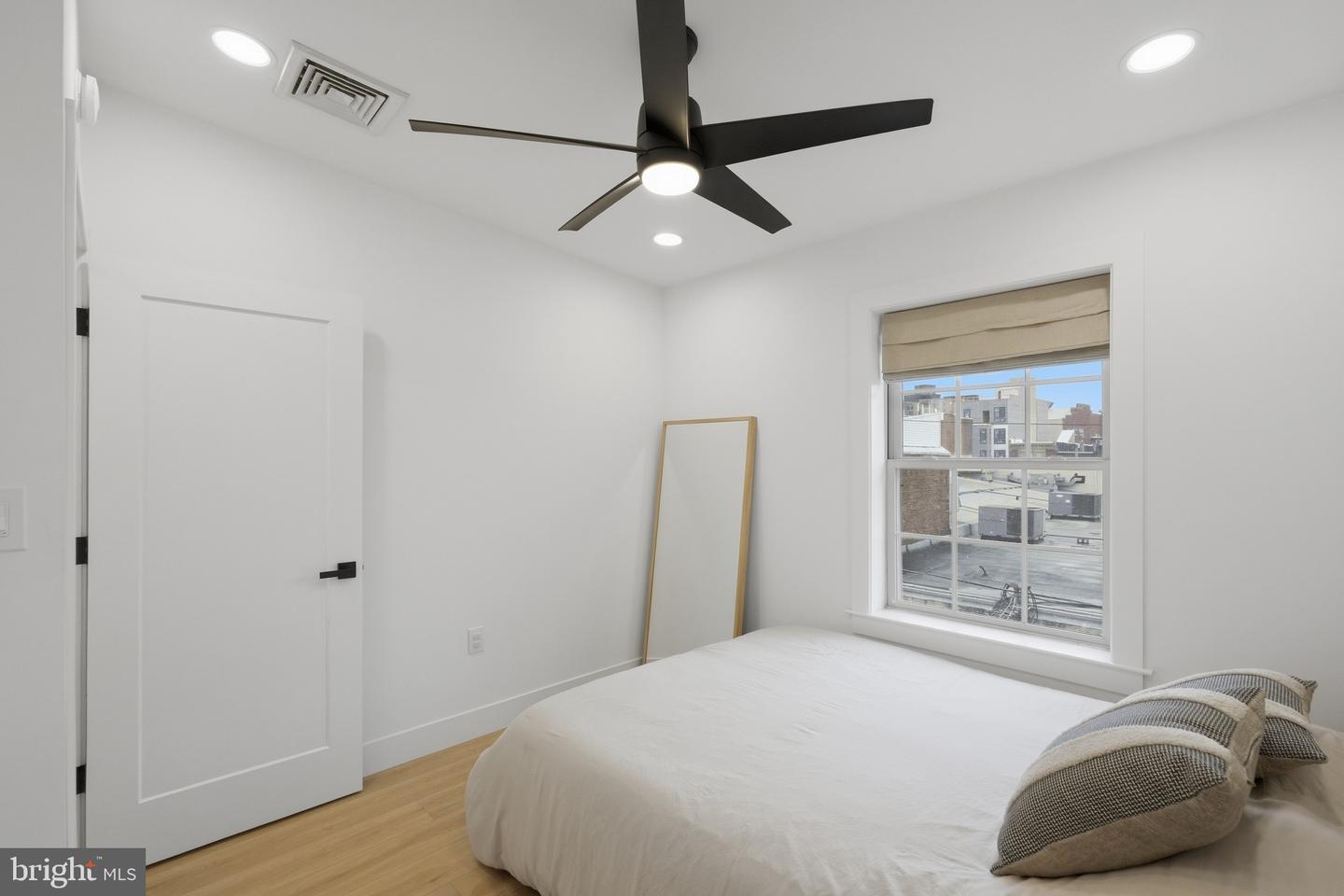 921 N Hancock St Property Photo 25