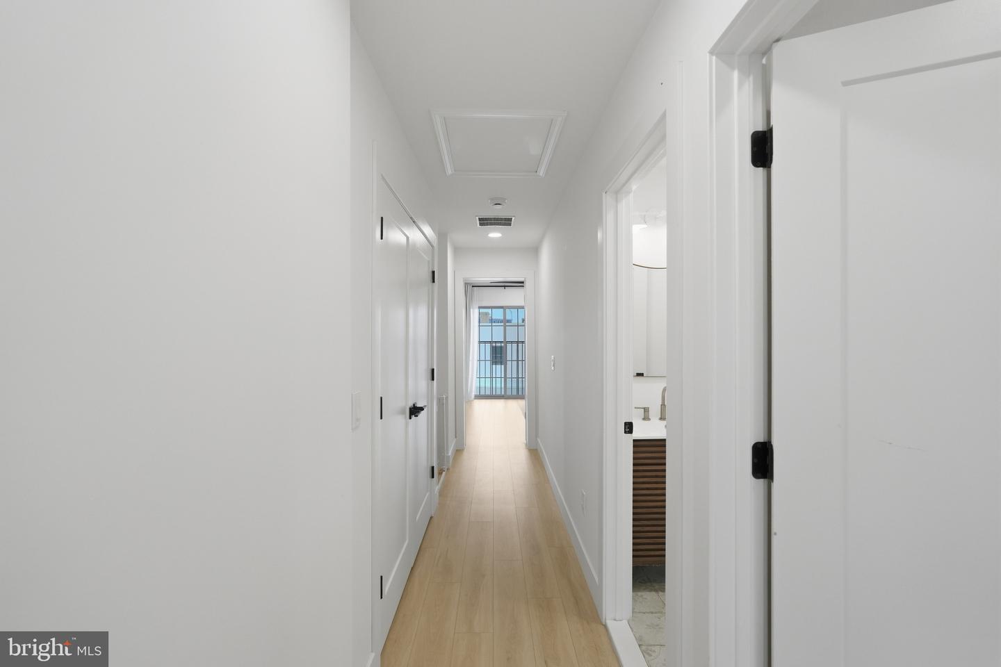 921 N Hancock St Property Photo 29