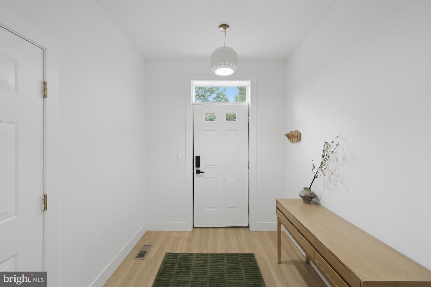 921 N Hancock St Property Photo 33
