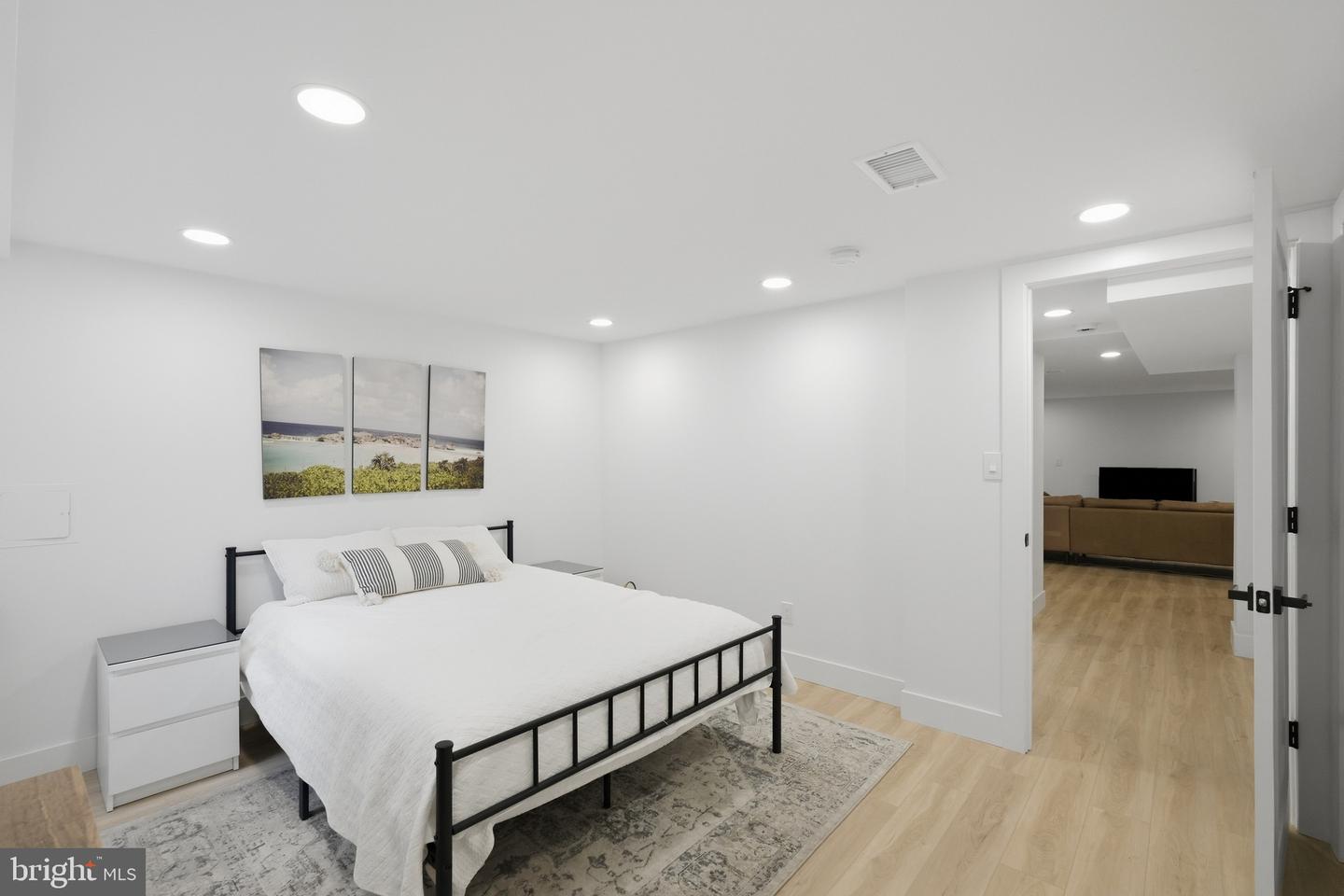 921 N Hancock St Property Photo 48