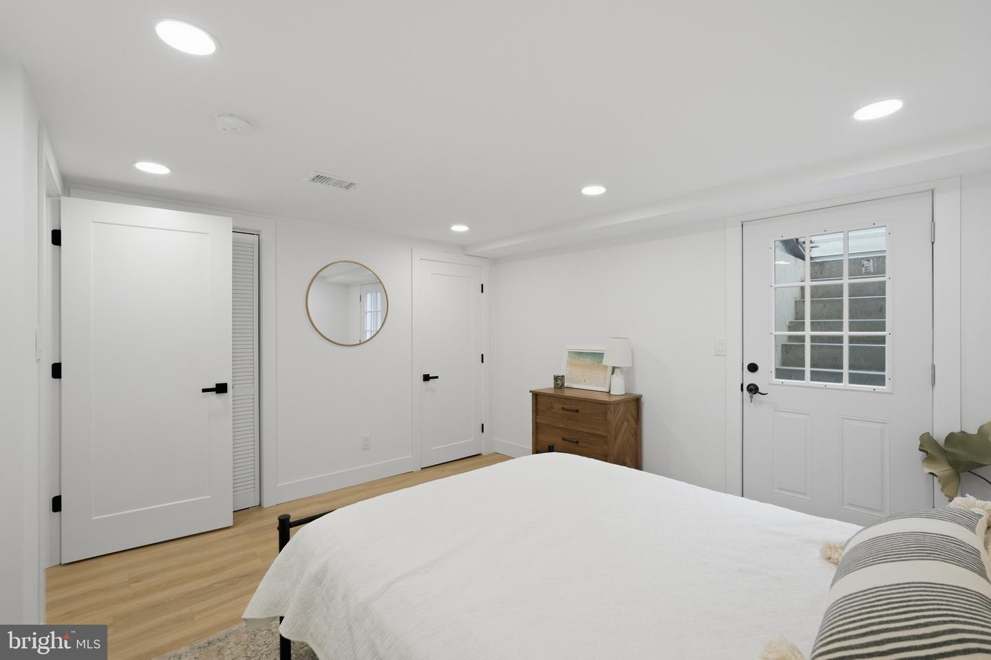 921 N Hancock St Property Photo 49