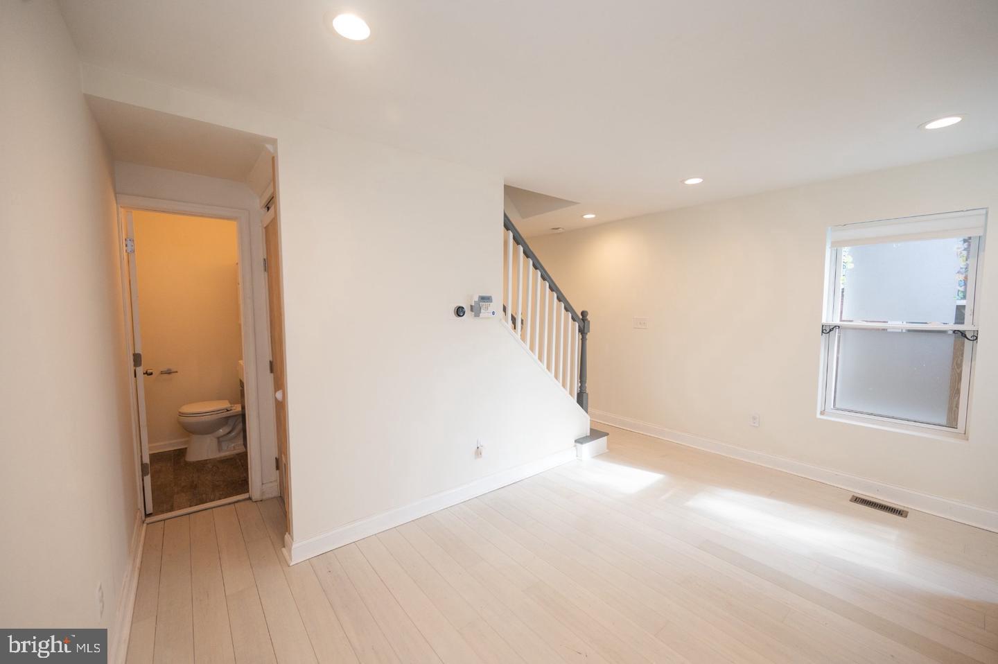 148 E Duval St Property Photo 12