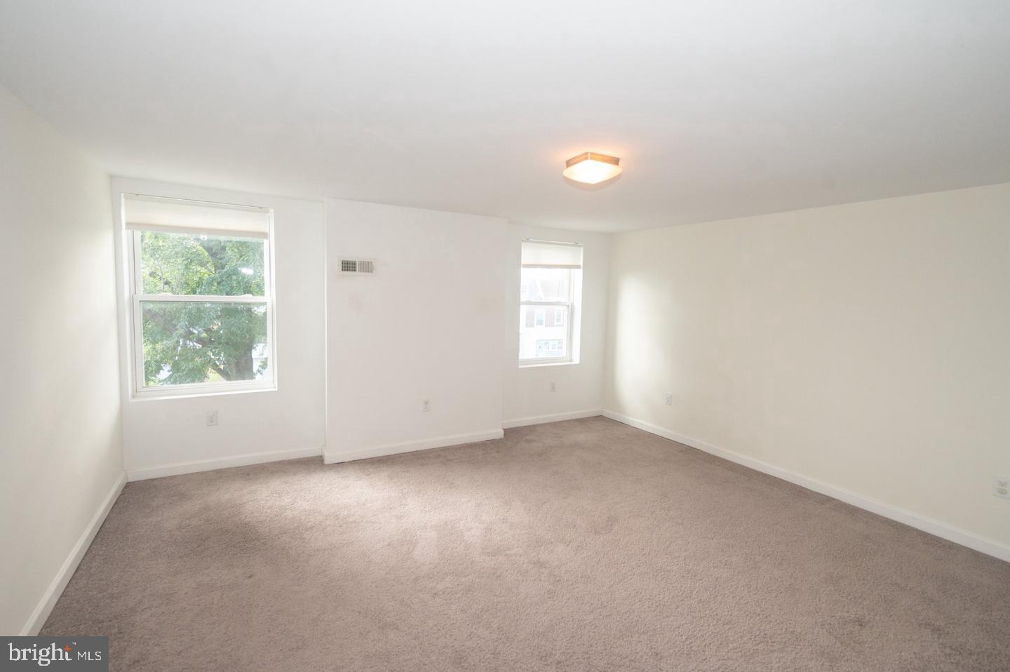 148 E Duval St Property Photo 27