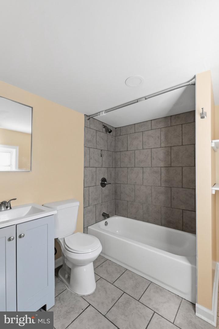 4123 Orchard St Property Photo 9