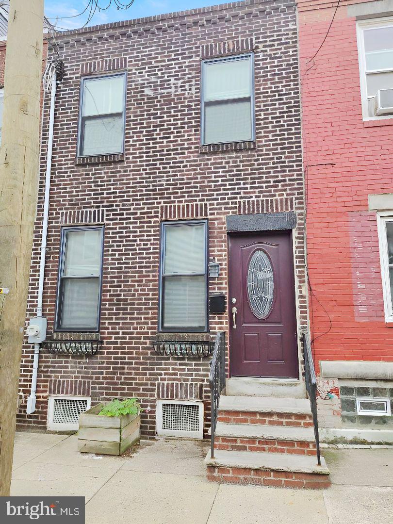 2032 WILDER ST Property Photo 1